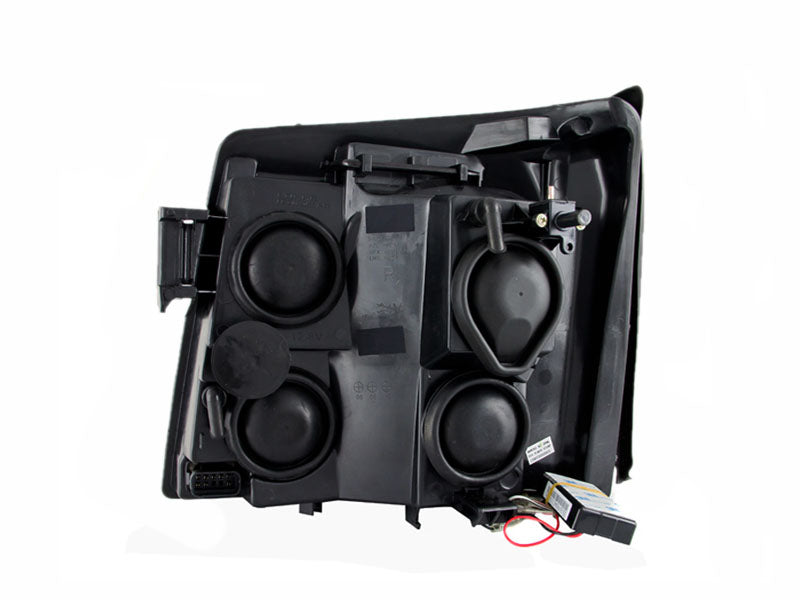 2002-2006 Cadillac Escalade / 2003-2006 Cadillac Escalade ESV / 2003-2006 Cadillac Escalade EXT Projector Headlight Set W/Halo