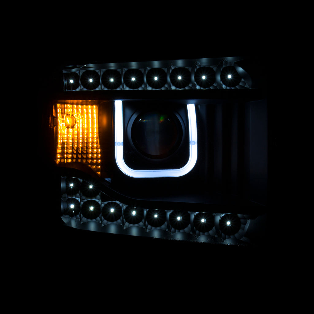 2014-2015 GMC Sierra / 2015-2019 GMC Sierra Projector Headlight Set