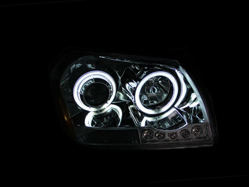 2005-2007 Dodge Magnum Projector Headlight Set W/Halo