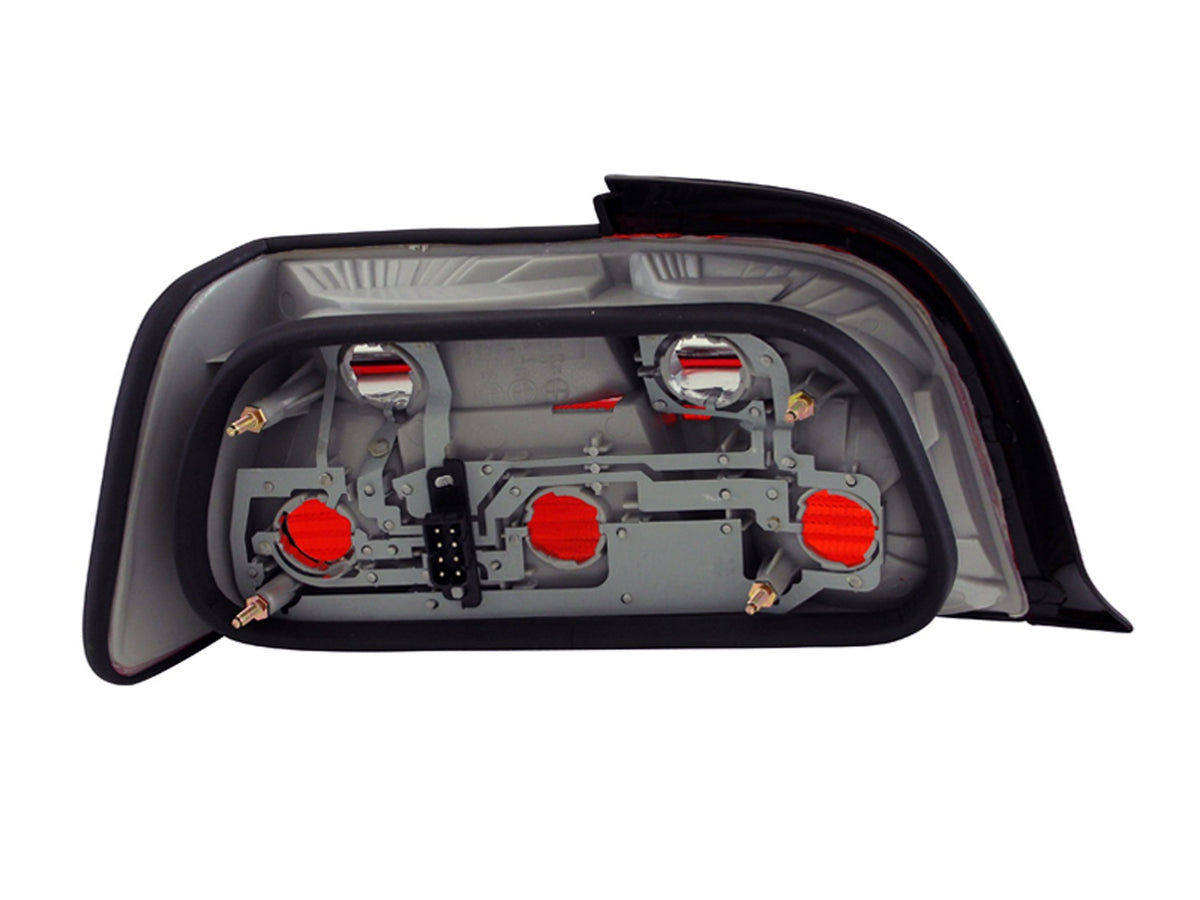 1992-1998 BMW 318i / 1992-1998 BMW 318is / 1995-1998 BMW 318ti Tail Light Assembly