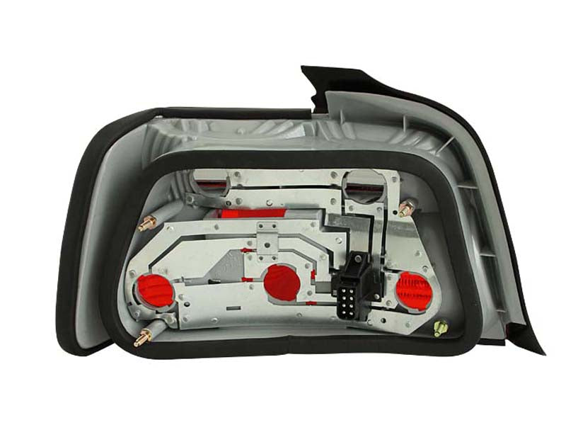 1992-1998 BMW 318i / 1992-1995 BMW 320i / 1992-1995 BMW 325i Tail Light Assembly