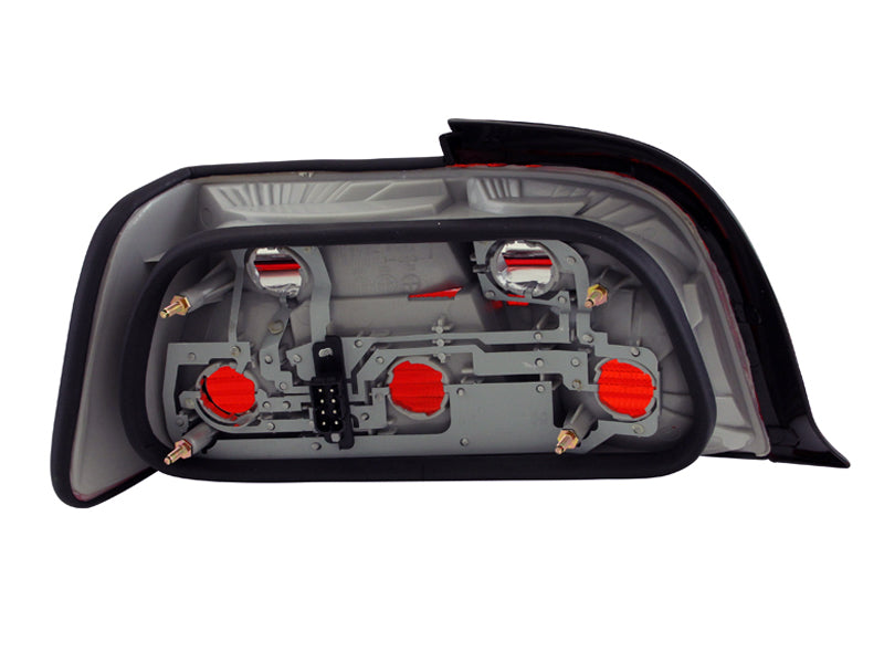 1992-1998 BMW 318i / 1992-1998 BMW 318is / 1995-1998 BMW 318ti Tail Light Assembly