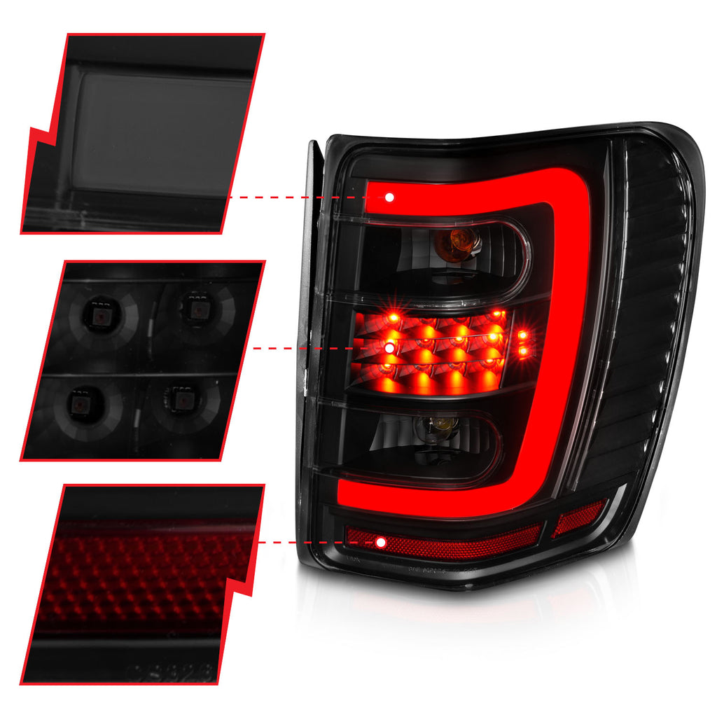 1999-2004 Jeep Grand Cherokee Tail Light Assembly