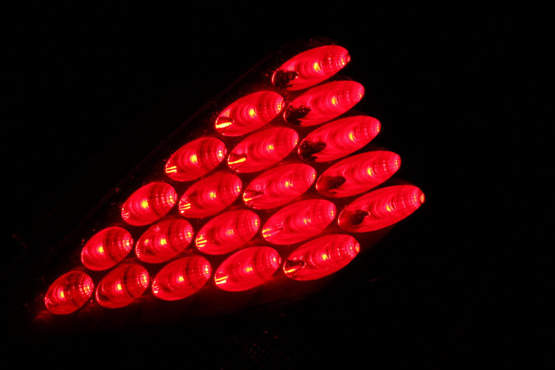 2003-2005 Nissan 350Z Tail Light Assembly