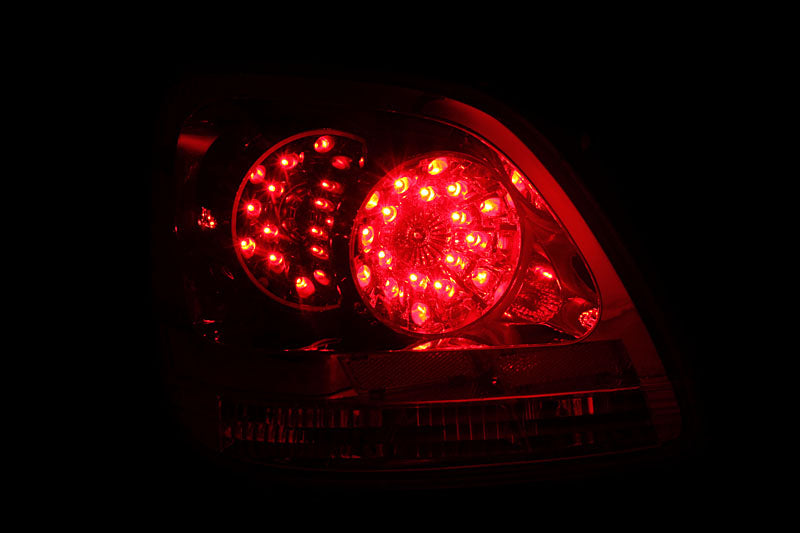 1998-2005 Lexus GS300 / 1998-2000 Lexus GS400 / 2001-2005 Lexus GS430 Tail Light Assembly
