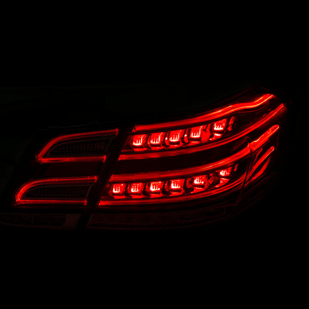 2012-2013 Mercedes-Benz E300 & More Tail Light Assembly ANZO 321330