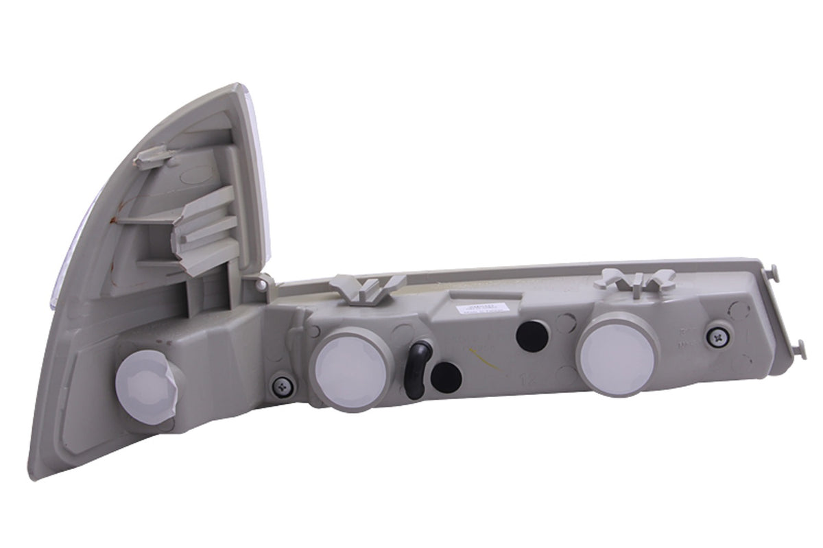 1997-2004 Dodge Dakota / 1998-2003 Dodge Durango Parking Light Assembly