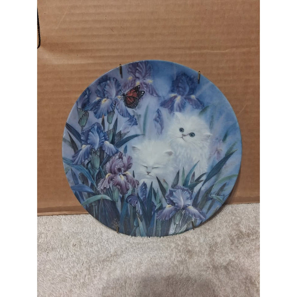 Vintage 1992 Lily Chang "Garden Discovery" Cat Collector Plate