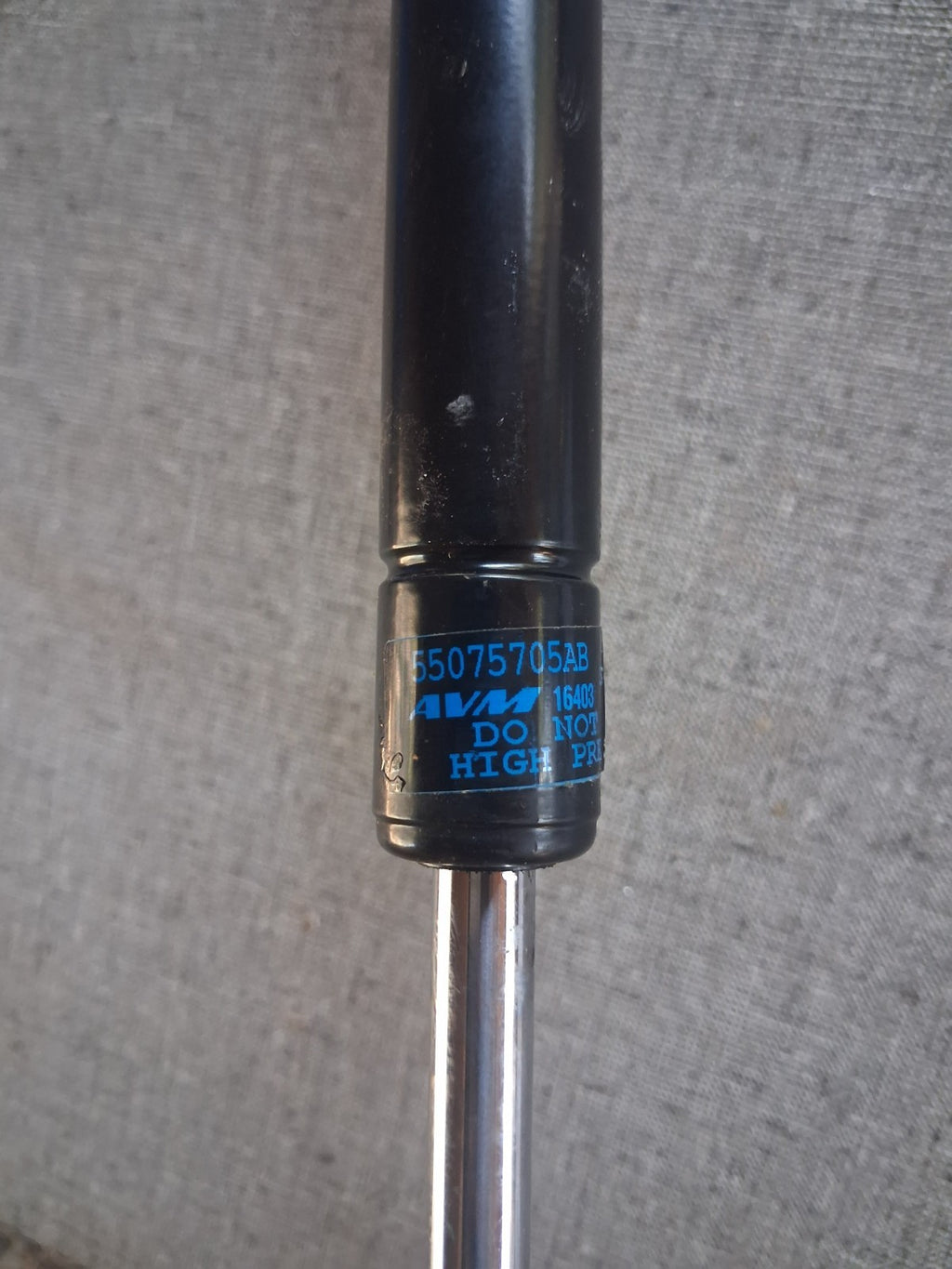 Mopar 55075705AB Liftgate Lift Support Strut Gas Cylinder Jeep Grand Cherokee