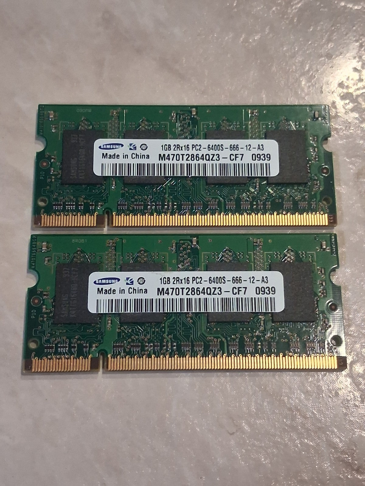Samsung 1GB DDR2 Laptop RAM PC2-6400S 666MHz SO-DIMM Memory M470T2864QZ3-CF7
