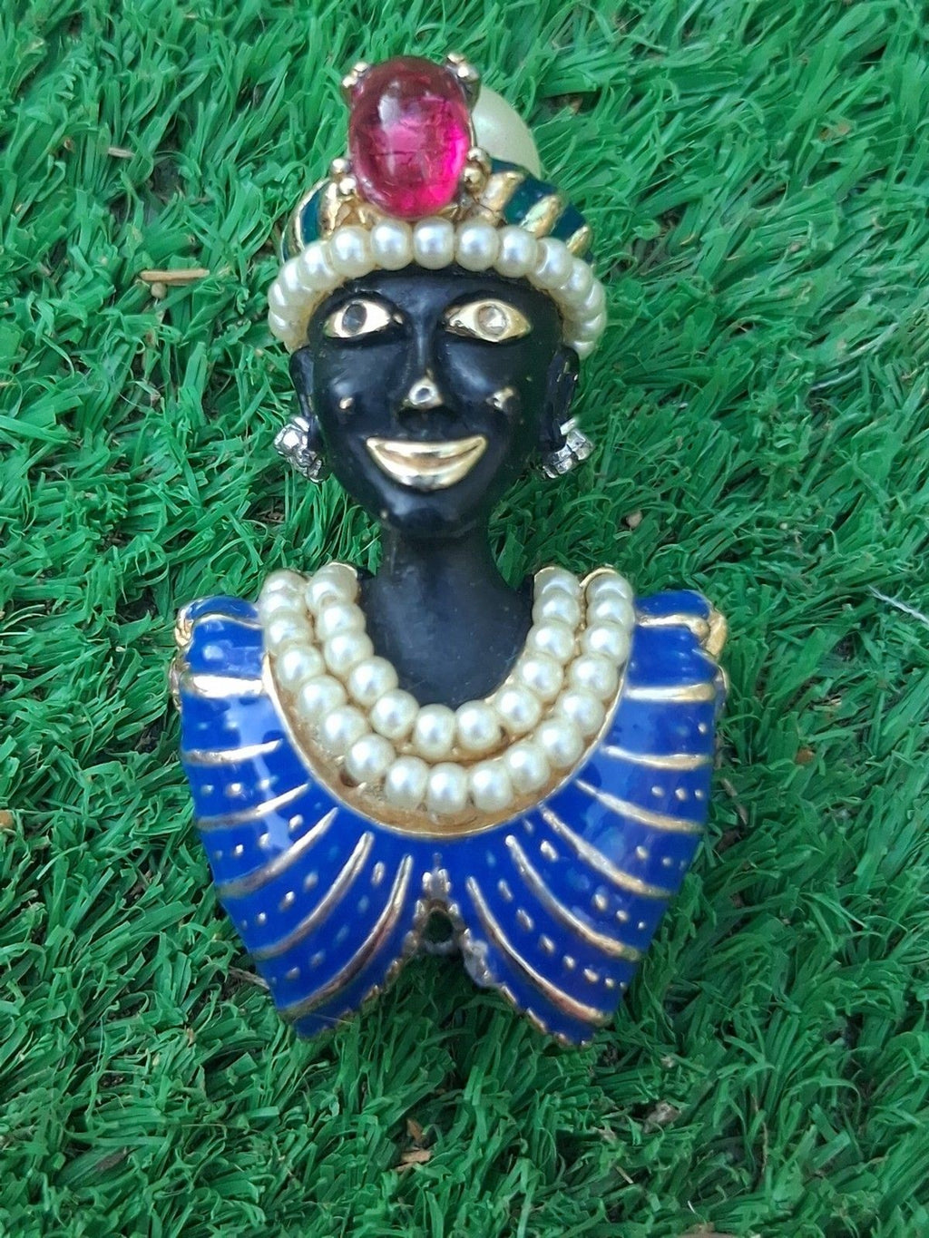 Vintage Signed Ciner Blackamoor Nubian Queen Enamel Brooch Pin