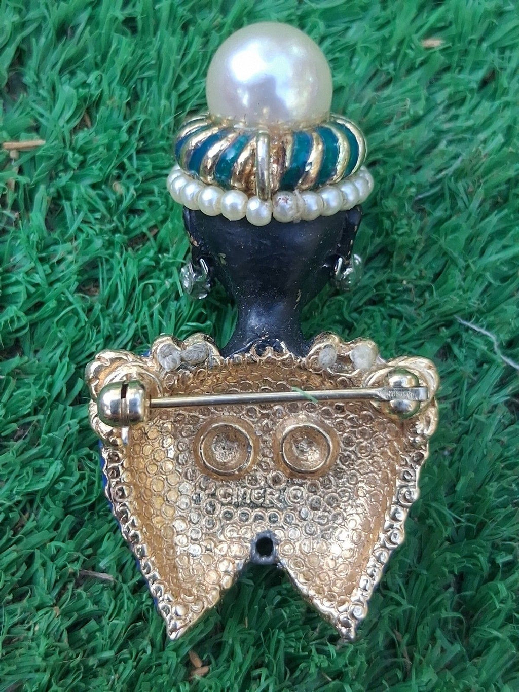 Vintage Signed Ciner Blackamoor Nubian Queen Enamel Brooch Pin