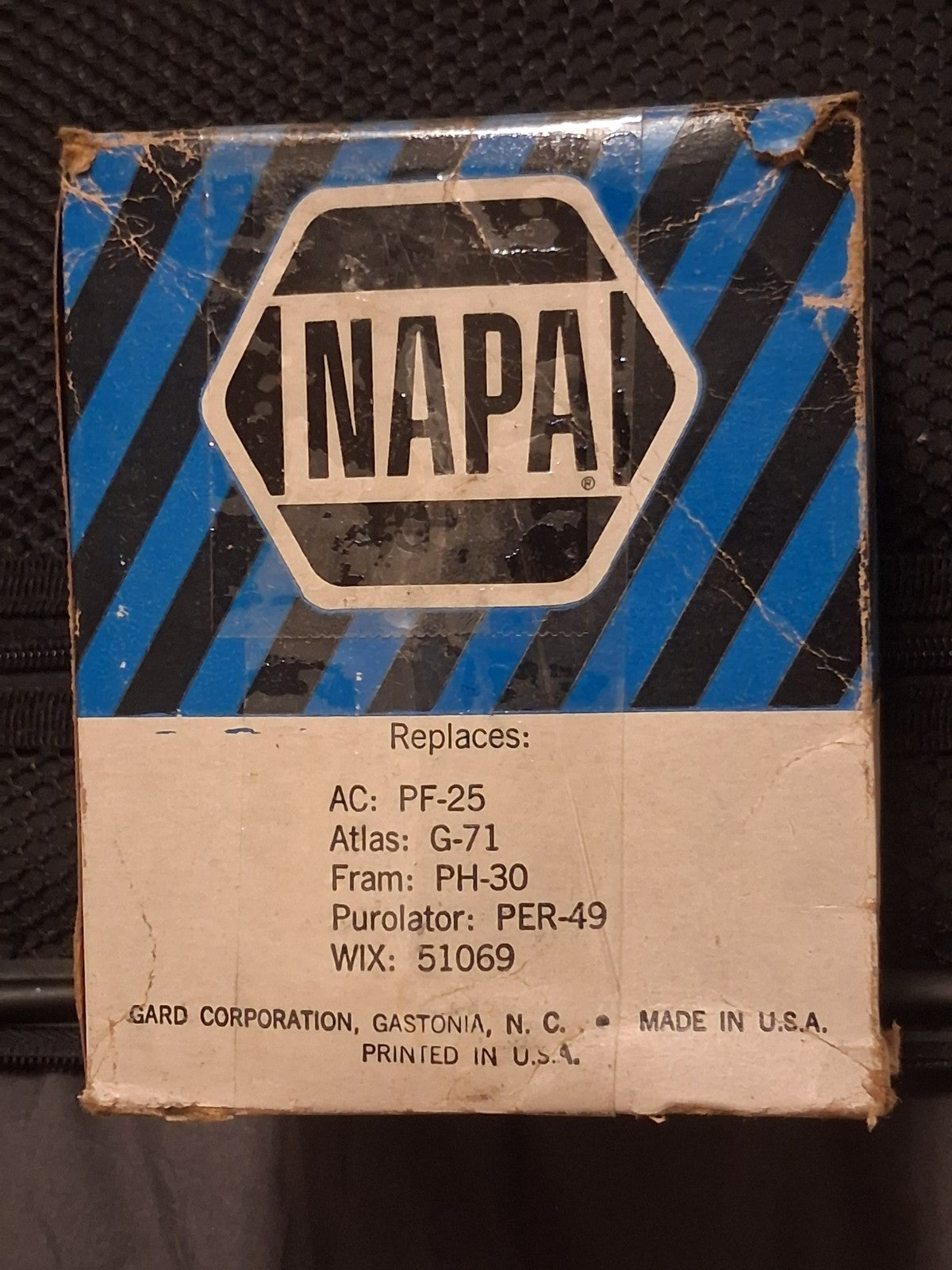 NOS NAPA 1069 Engine Oil Filter - Cross Ref Wix 51069 Chevrolet GMC BuicK