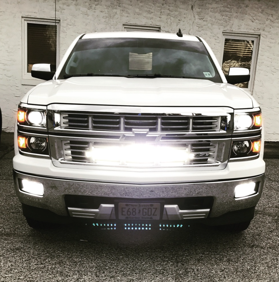 2014-2015 Chevy Silverado Hidden Grille 30" Light Bar Kit - vehicle-specific brackets